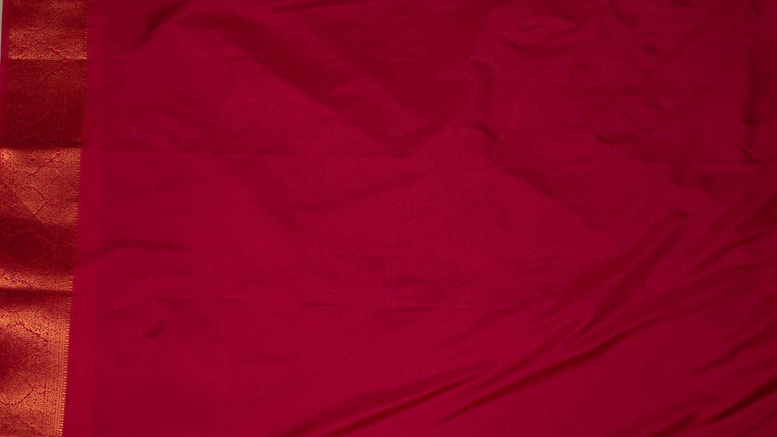 Founder of Rathnalaya Silks with handloom sarees